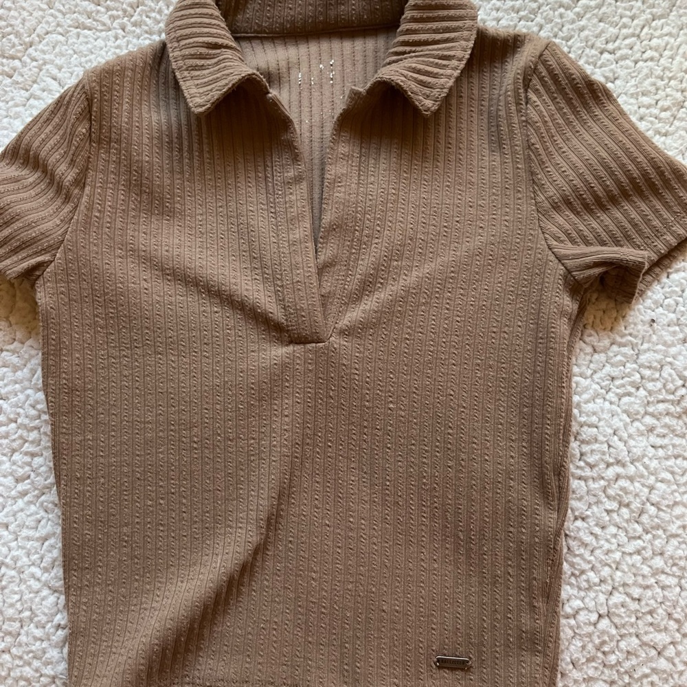 brown baby tee